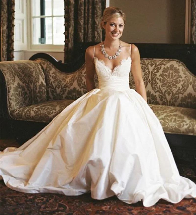 

Modest Spaghetti Strap Lace Wedding Dress 2021 A-line Sleeveless Open Back Bridal Gowns Summer Beach Vestidos De Novia Mariage