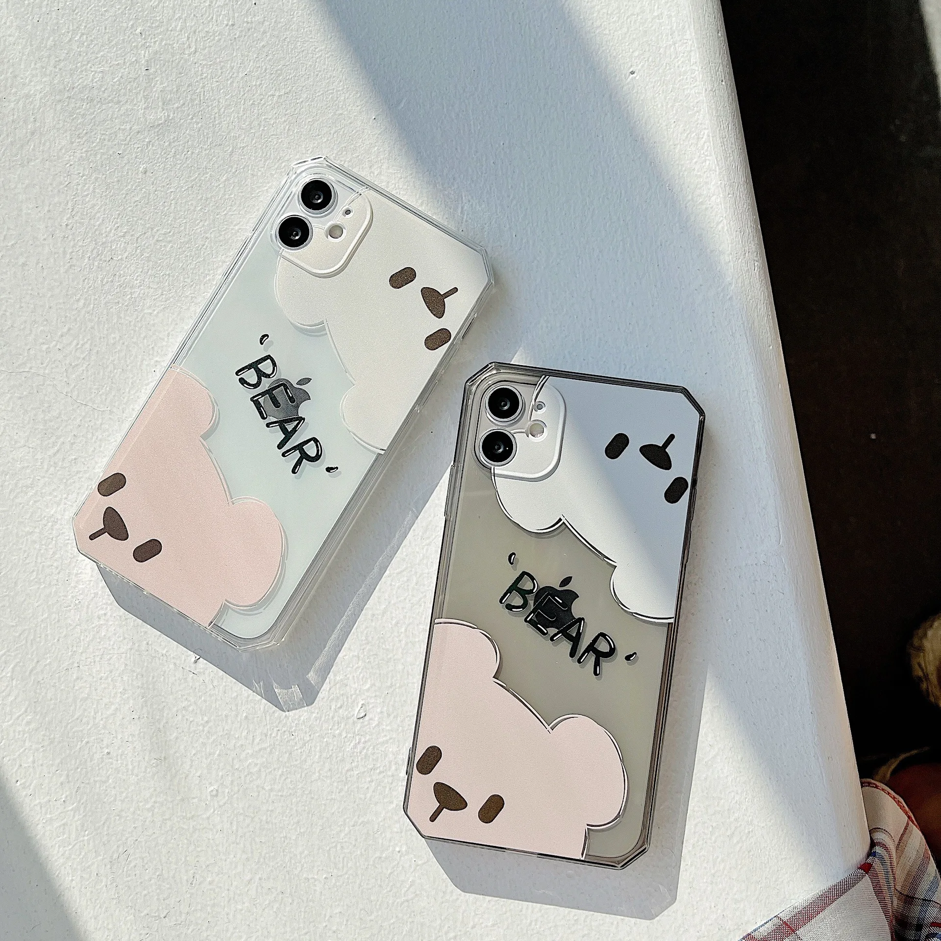 

Cartoon Diagonal Bear Phone Case For iPhone 12 Mini 11 Pro Max XS XR 7 8 Plus X Shockproof Designer Creative TPU Soft Back Cover