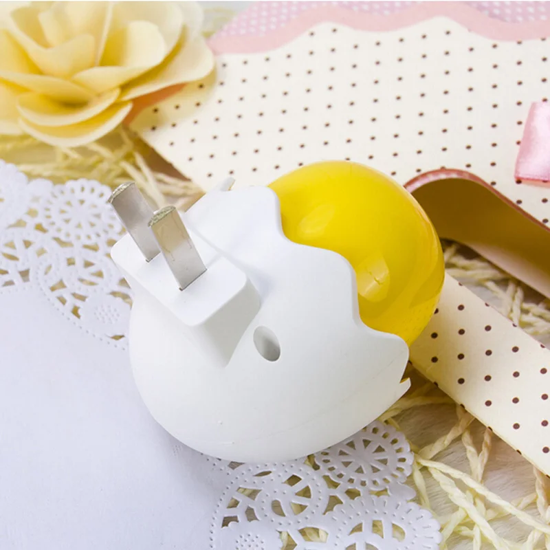 

US Plug Yellow Duck AC110-220V 0.2W Wall Socket Light-Control Sensor LED Night Light Bedroom Lamp Bulb Gift For Children