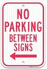 Нет парковки между знаками слева в красной стене Декор жестяной знак 8x12 от SiYooca