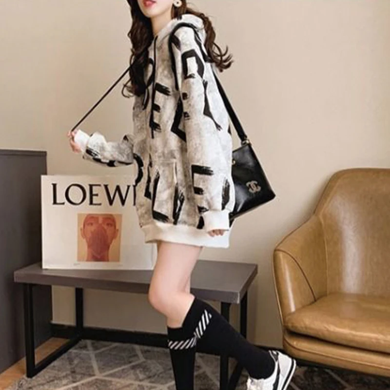 

Harajuku Letters Print Women's Sweatshirt Fashion Oversize Pullover Hoodies Casual Loose Mid length Hooded Tops Green Clothing