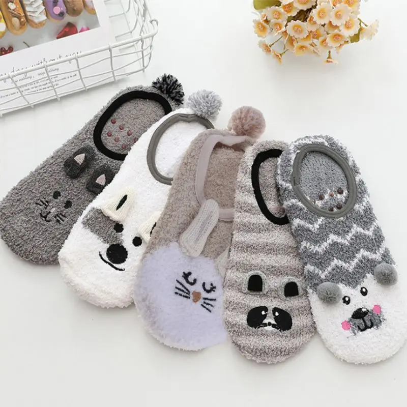 

1Pair Lady Winter Warm Slipper Socks Cartoon Animal Embroidery Coral Velvet Sock