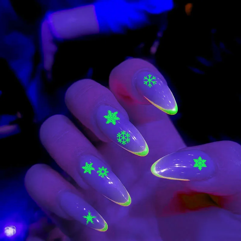 

1pcs Halloween Christmas Party Luminous Adhesive Nail Stickers Shinning Glitter Manicure Tool DIY Decoration for Women A