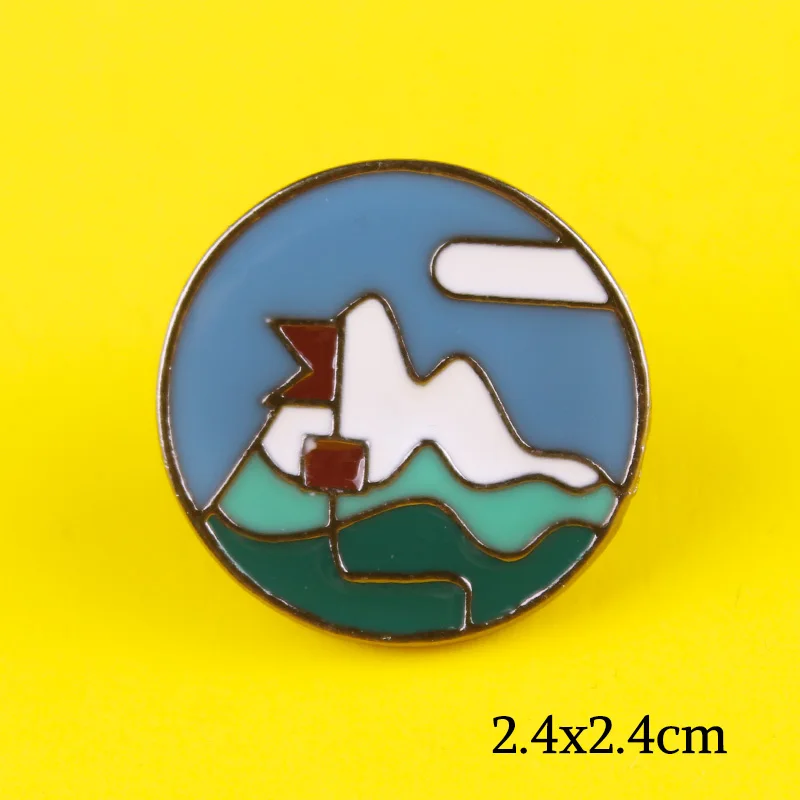 Go Travel! Outdoor Surf Mountains Forest White Clouds Round Badges On Backpack Fashion Pin Cartoon DIY Metal for Clothes | Дом и сад