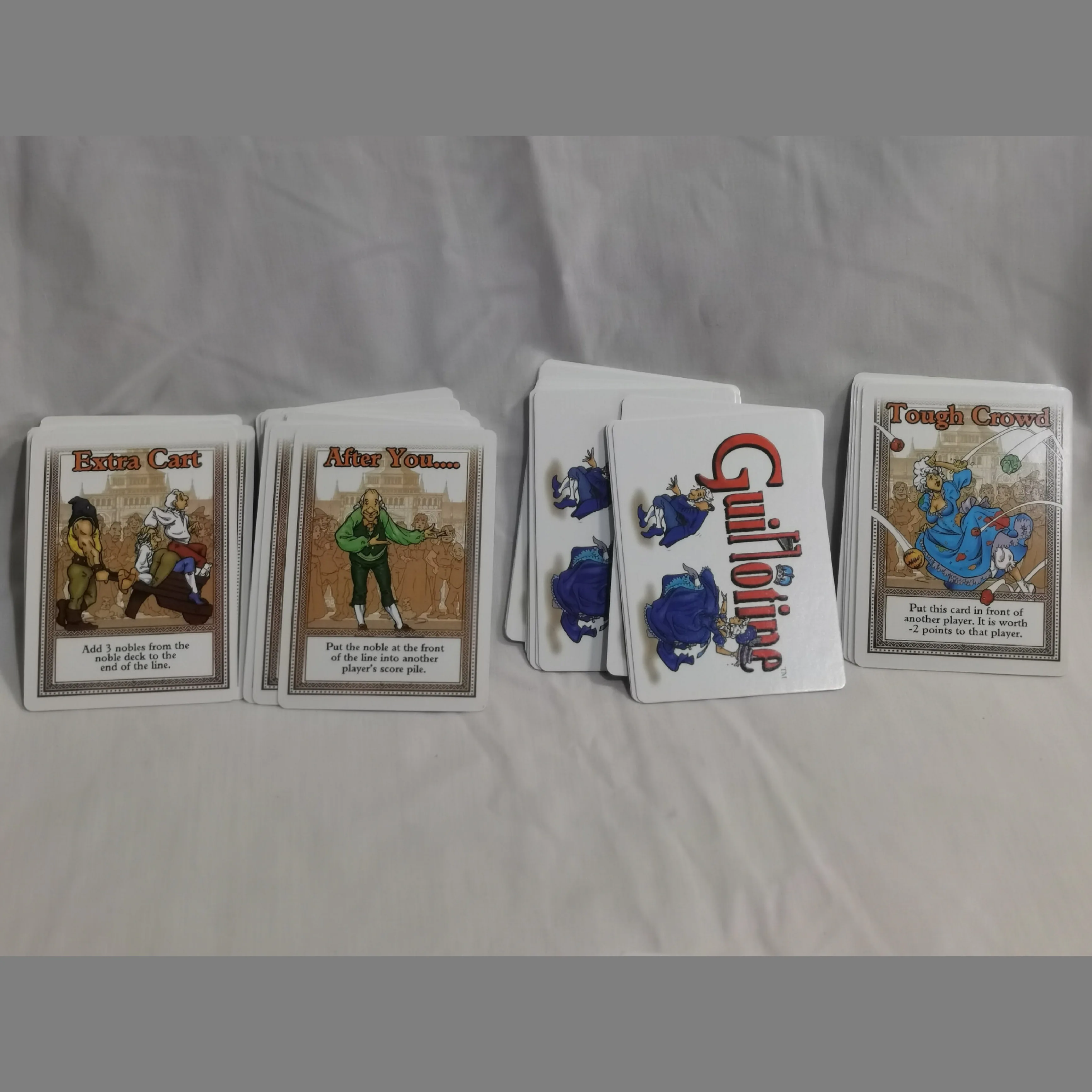 

Cards Game Guillotine Board Game English Version