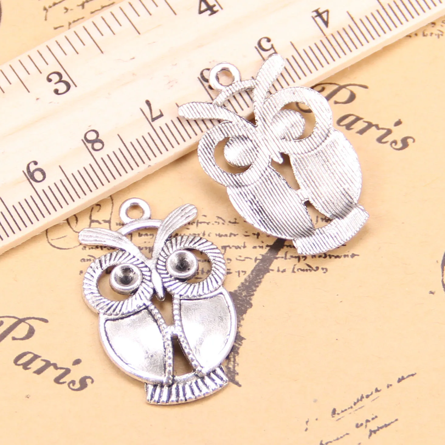

48pcs Charms big eyes owl 34x21mm Antique Pendants,Vintage Tibetan Silver Jewelry,DIY for bracelet necklace