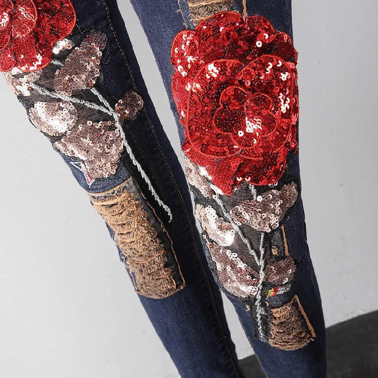 Джинсы женские осенне-зимние облегающие брюки с красными розовыми блестками и