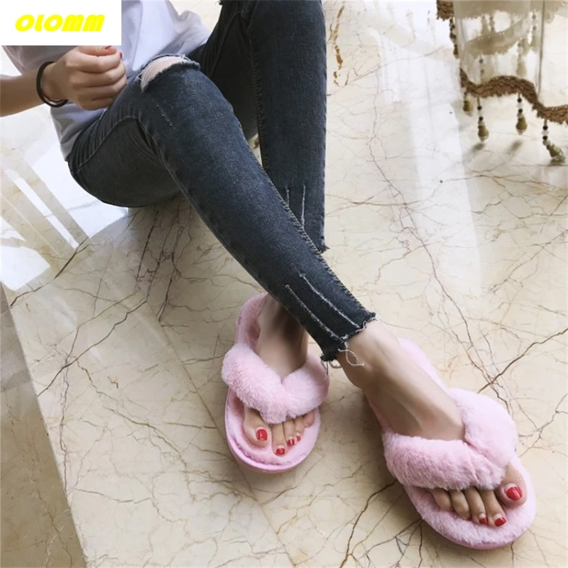 

Wholesale Comfy slides Women Home Slippers Faux Fur Warm Shoes Woman Slip on Flats Female Fur Flip Flops Plus Size 44