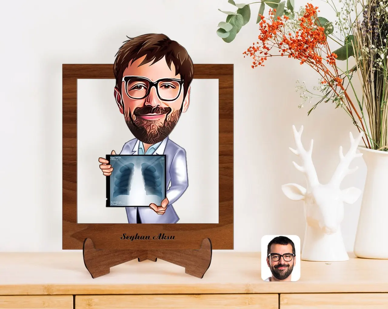 

Персонализированные Для Мужчин 'S Radyolojist карикатура деревянная стойка 3D Biblo-1