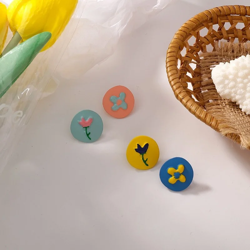 

U-Magical Sweet Cute Multicolor Flower Asymmetric Dangle Earrings for Women Circle Enamel Contrast Color Earrings Jewellery