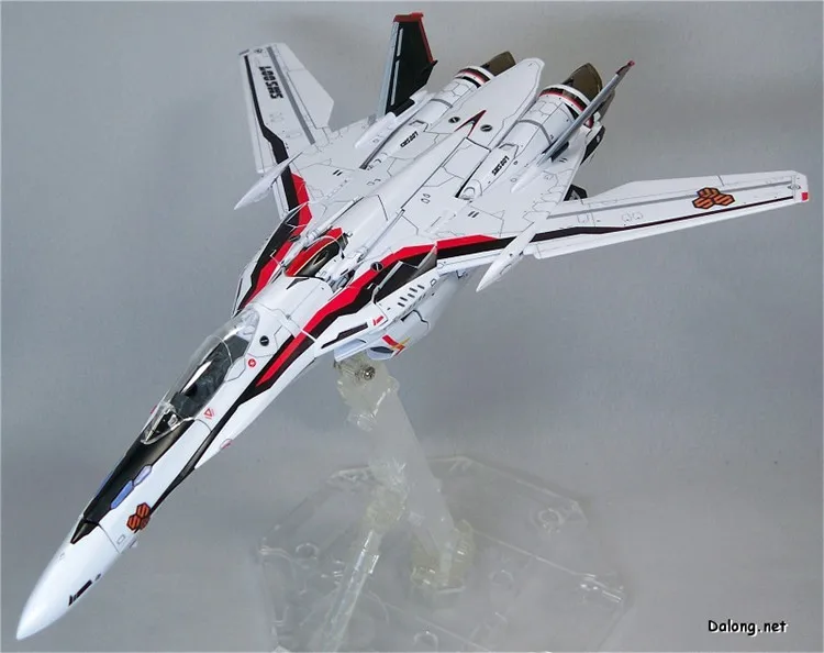 Гиперпространственная крепость костюма героев из аниме Макросс 1/72 VF-25F Мессию