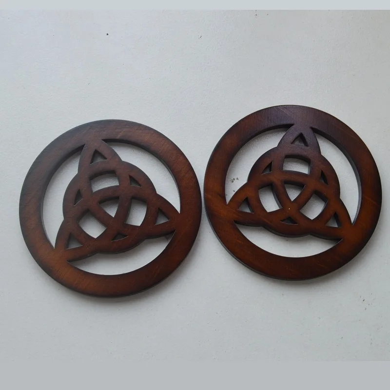 

Celtic Knot Wooden altar tile Pentagram props Coaster Ritual Divination Wicca witchcraft supplies for altar table Decorations