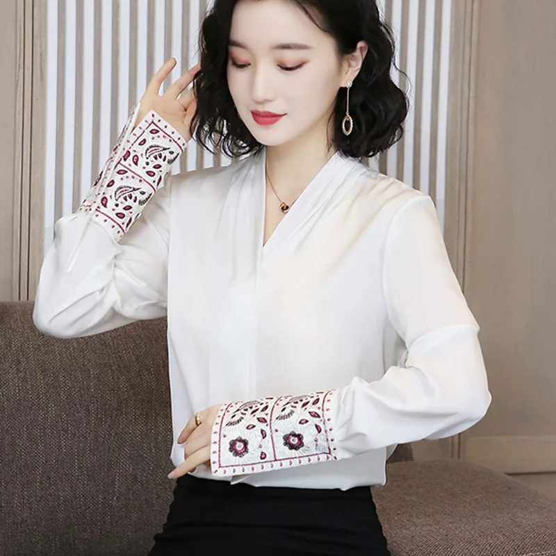 Korean Silk Women Shirts Women Satin Blouse Shirt Elegant Woman Long Sleeve Embroidery Blouses Green Womens Tops and Blouses
