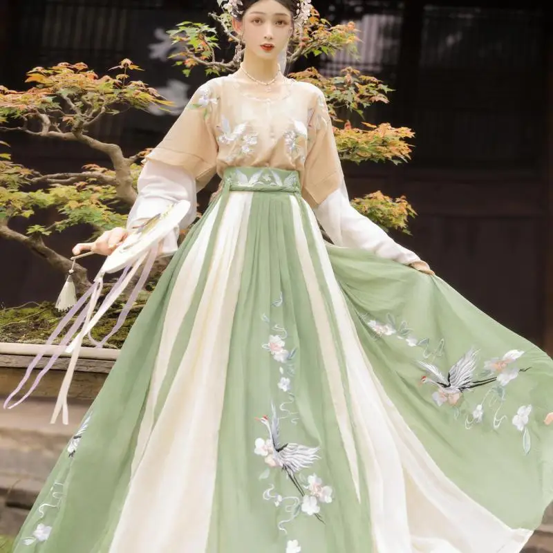 

Сезон: весна-лето кран 3 шт. женские Hanfu костюм желтый сценический костюм в китайском стиле зеленое платье в стиле принцессы, новинка, костюм, ...