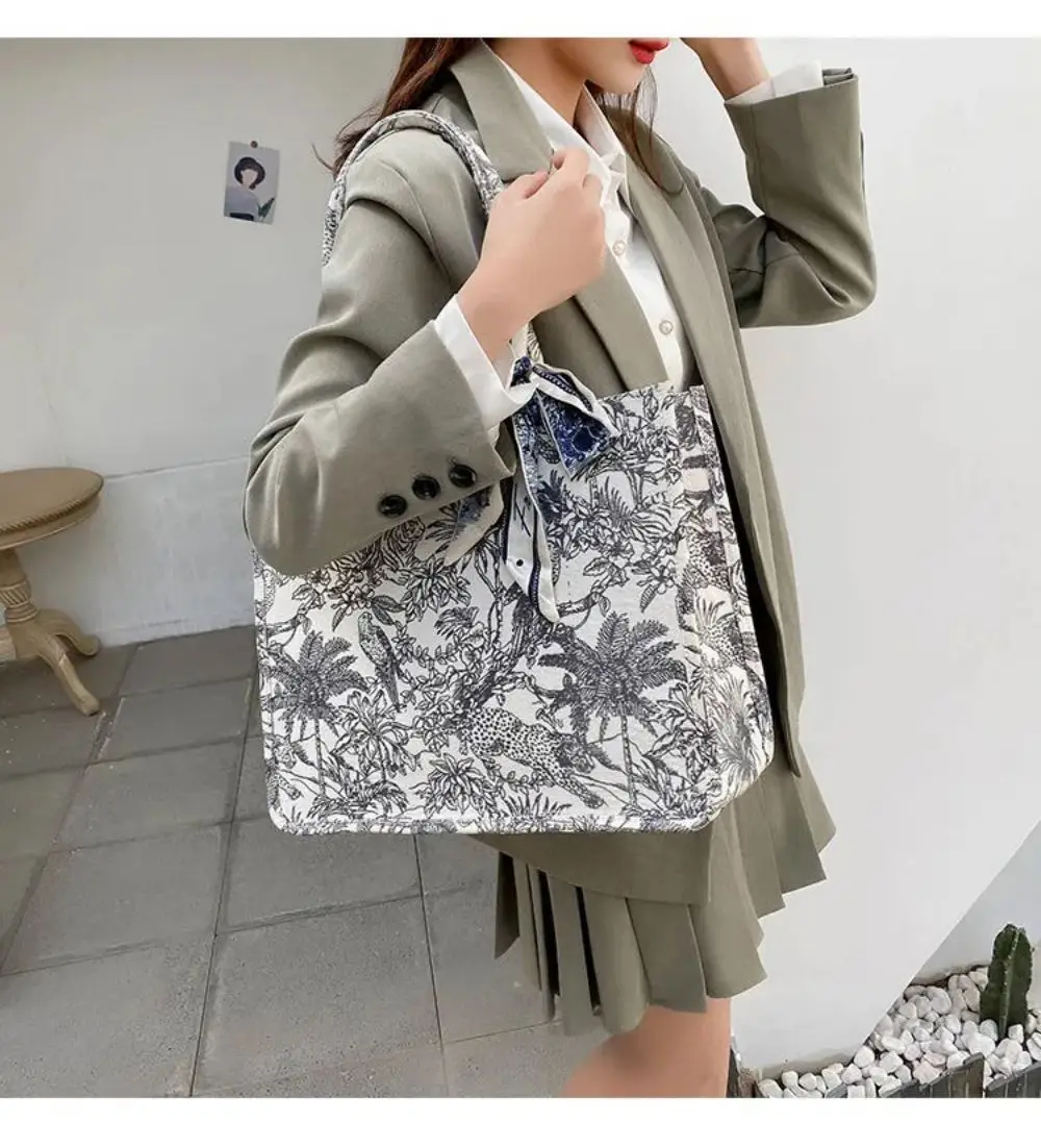 

Fashion Shoulder Bags Flower Embroider Linen Handbags Large Capacity Tote Bags Luxury Ladies Bags Shopping Bags for Women 2021