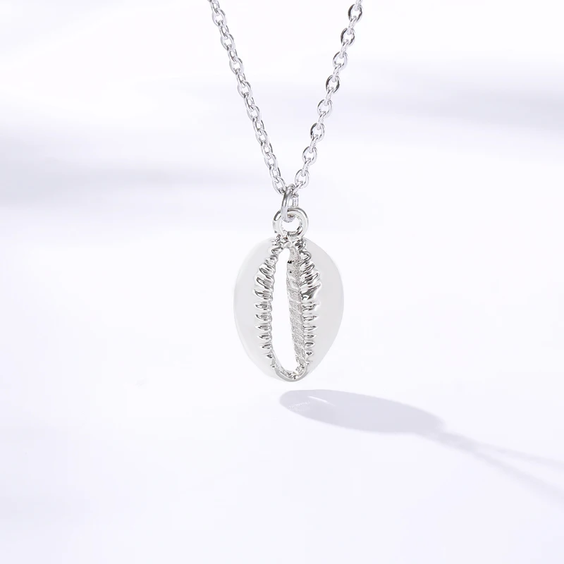 

Bohemian Conch Shell Necklaces for Women Cowrie Choker Stainless steel Chain Seashell Pendant Boho Summer Beach Jewelry Gift Bff