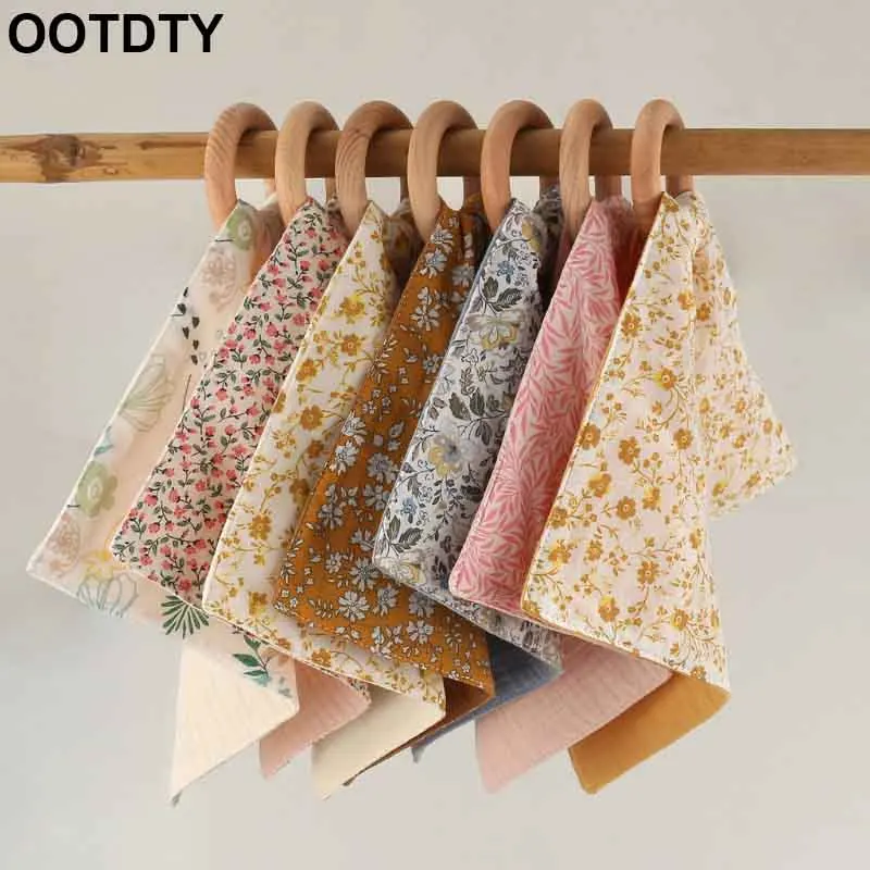 Детское успокаивающее полотенце с деревянным прорезывателем для новорожденных