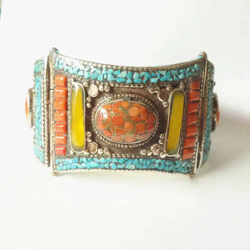 B. BB-485, хорошее качество, тибетские танцы, открытые манжеты, медальон, Непальские Винтажные Ювелирные Изделия - Окраска металла: B.