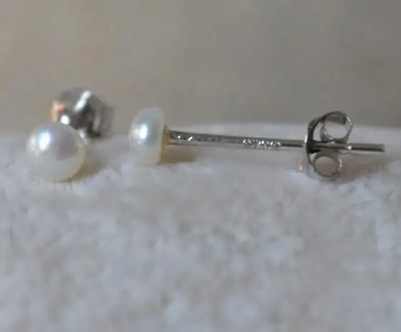 

Tiny Small Pearl Earrings 3.5-4mm White Genuine Freshwater Pearl 925 Sterling Silver Stud Earring Baby Children Fine Jewelry