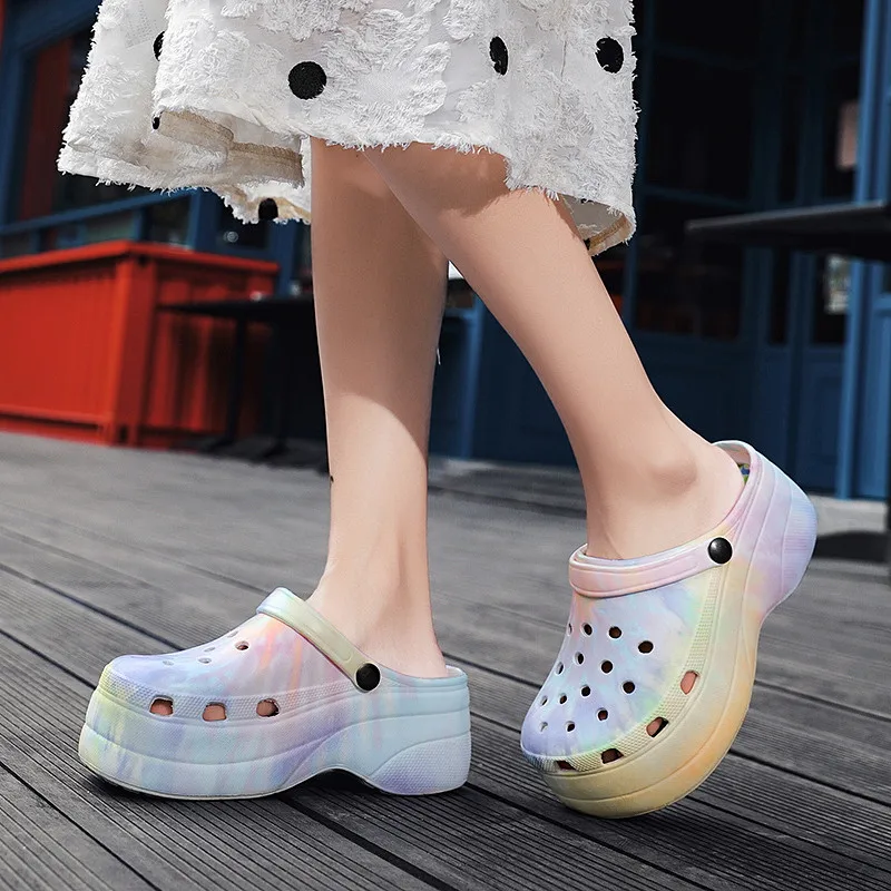 Hot Summer Woman Leopard Shoes Hole Slippers Slip on For Girl High Heel Sandals Fashion Platform Garden Shoes Women Zuecos Mujer