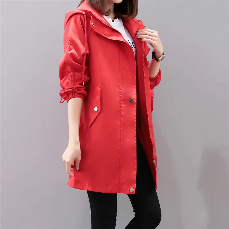 Женский Тренч большого размера 2019 Весна новая вышивка Средний размер длинное