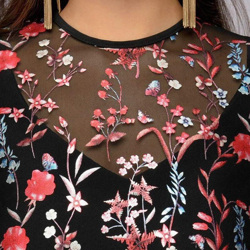 Женское винтажное шифоновое платье средней длины черное с цветочным принтом