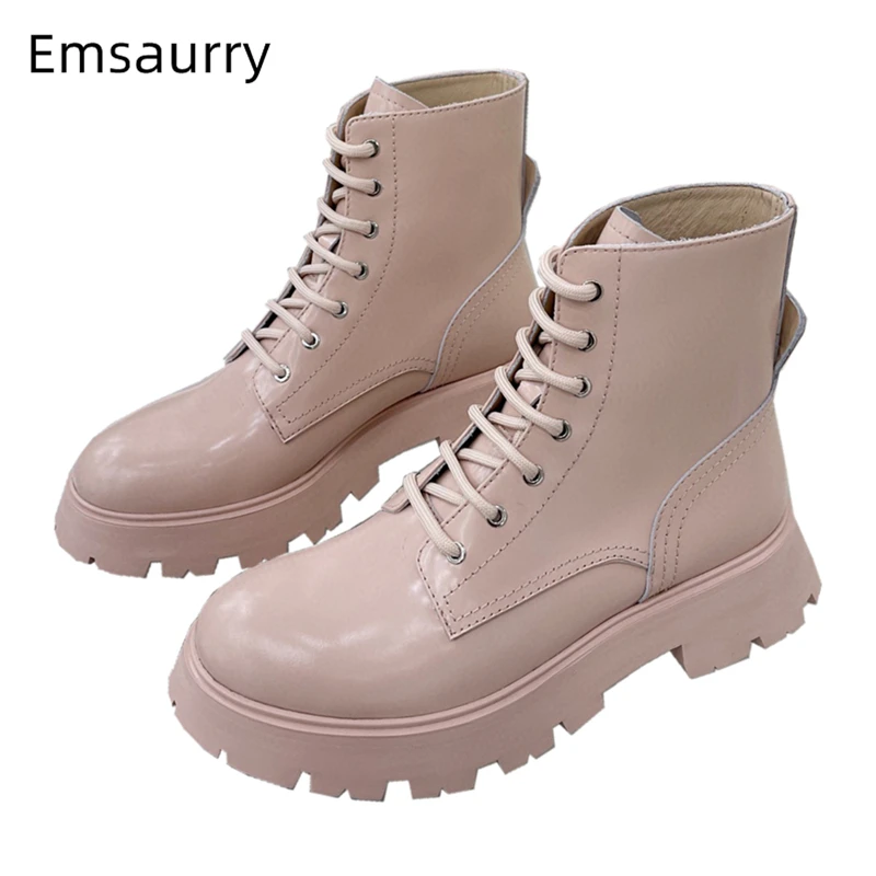 

Ботинки мартинсы женские с перекрестной шнуровкой, современные сапоги из натуральной кожи на платформе, на толстом каблуке, с круглым носко...