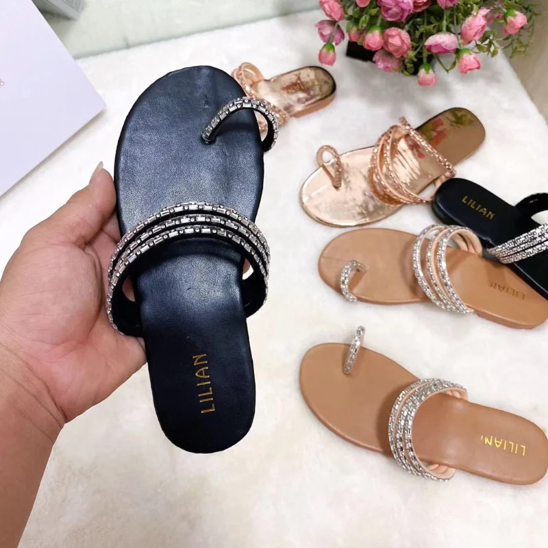 

2021 Women Plus Size Sandals Bling Crystal Summer Female Beach Flat Shoes Bling Clip Finger Flat Heel Ankle Wrap Lady Flip-Flops