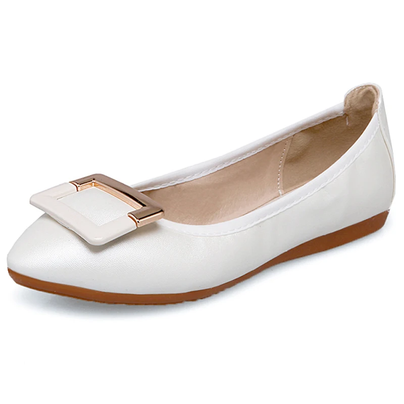 Новинка 2020 года туфли на плоской подошве с острым носком удобные в горошек