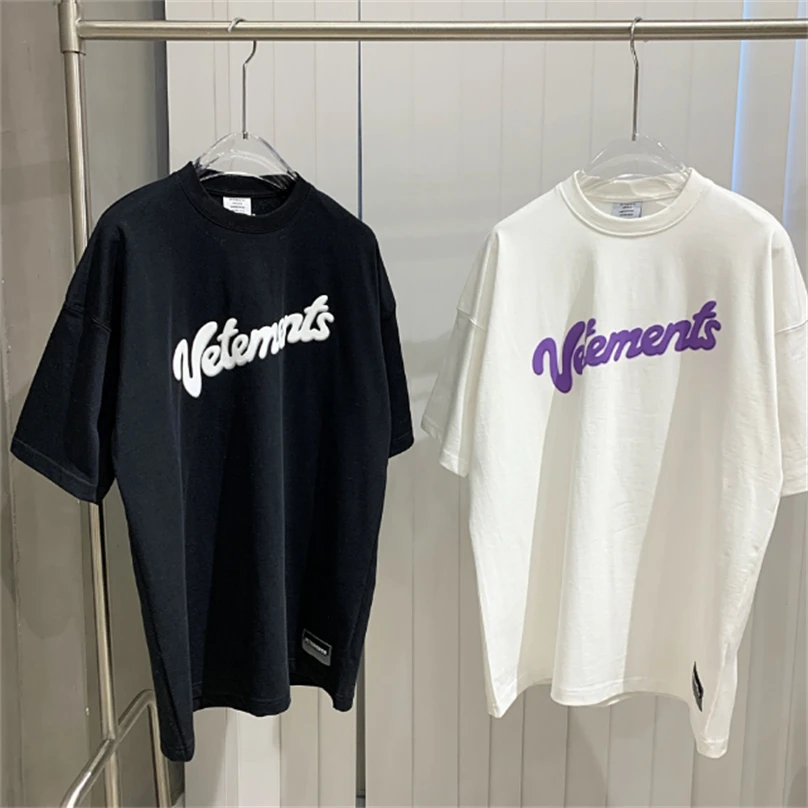 

2021 New Oversize VETEMENTS T-shirt Men Women 1:1 High Quality Letters Foaming Print Vetements Tee Loose Tops VTM Short Sleeve