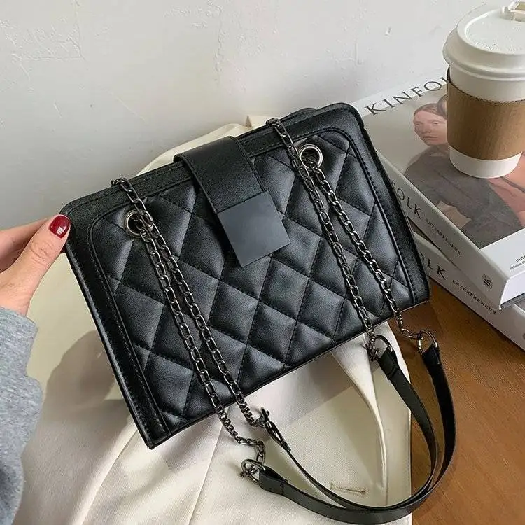 

Vintage Woman Handbag Fashion Designer Chain Shoulder Bags Bolsos Sac Femme Bimba Y Lola Luxury Temperament Diagonal Bag