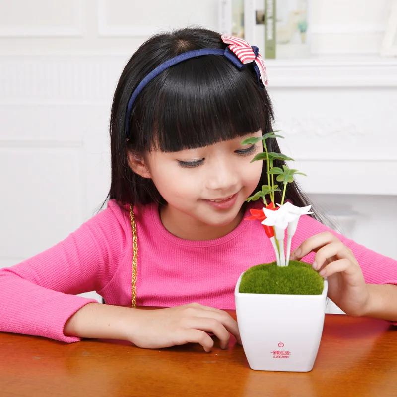 Декоративная настольная лампа в виде пентаграммы с сенсорным выключателем