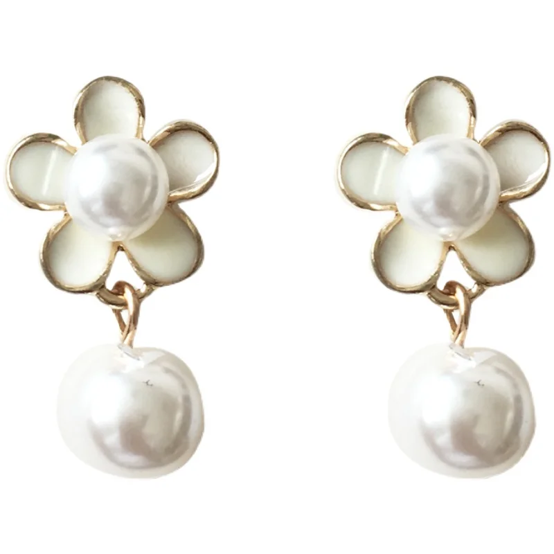 

Bilandi Women Jewelry Flower Earrings 2021 New Design Simulated Pearl Hot Selling Drop Earrings For Girl Lady Gifts