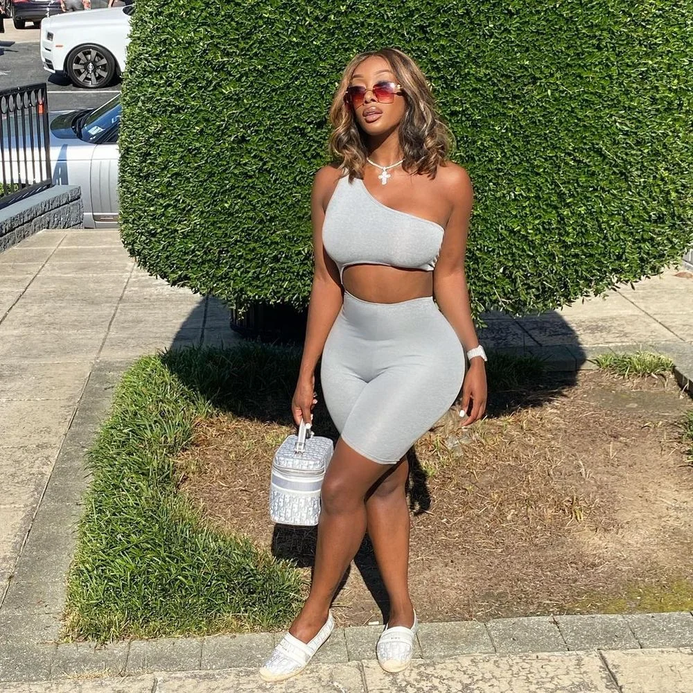 

Женский комбинезон с открытым плечом, черный/серый комбинезон без рукавов в уличном стиле, комбинезон для велоспорта с вырезами и поясом, Ко...