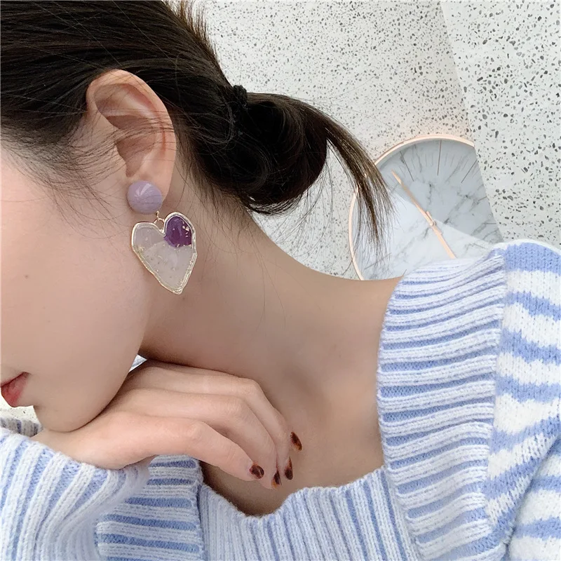 

Vintage HEART Women Earrings Alloy Prevent Allergy Trendy Jewelry Elegant Simple Wedding Party Gifts IRISBee 2021 Fashion