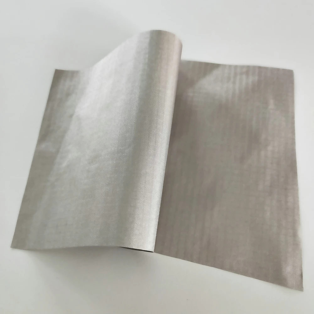 Проводящая лампа/проводящая ткань