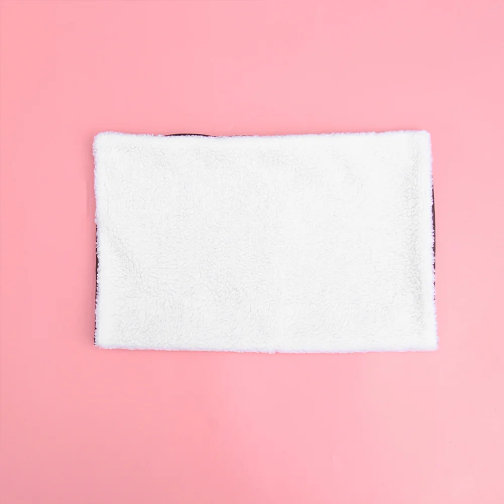 

90x64cm Self-heating Pet Pad Dog Winter Warm Mat Electric-free Pet Sleeping Cushion