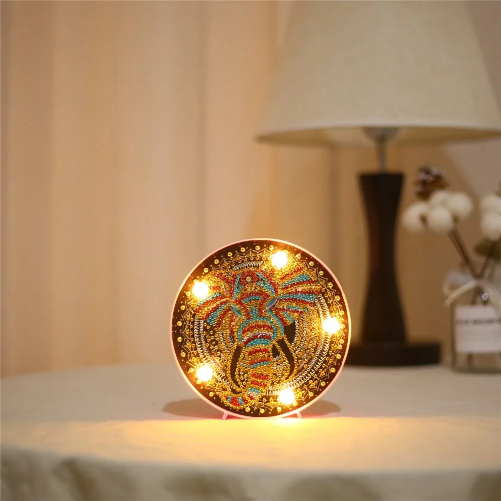 Christmas Hot Sale Round Circle Animal Mandala Landscape Diy Diamond Painting Led Light Lamp On The Table Round Shinny Beads