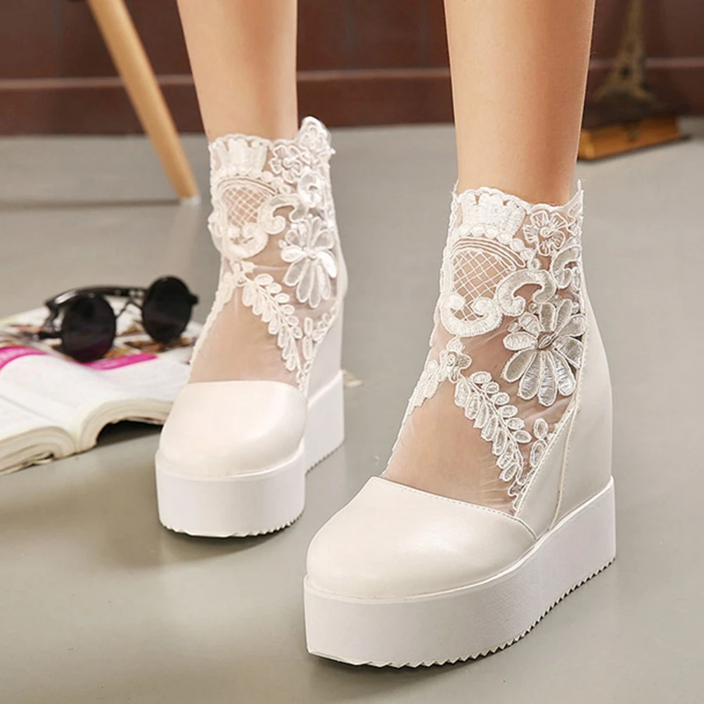 

DORATASIA New Fashion Height Increasing Women Sweet Flower Embroider Shoes Platform Mesh Pumps Women Pumps