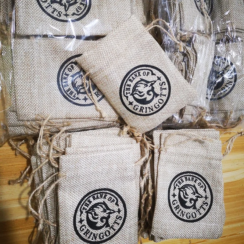 10 шт. в упаковке сумки волшебника банка Волшебный мир подарки для косплея