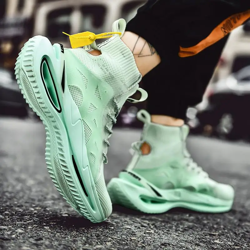 

New Designer High Top Running Shoes for Men Breathable Lightweight Sports Shoes Gym Sneakers Four Seasons Walking Shoess
