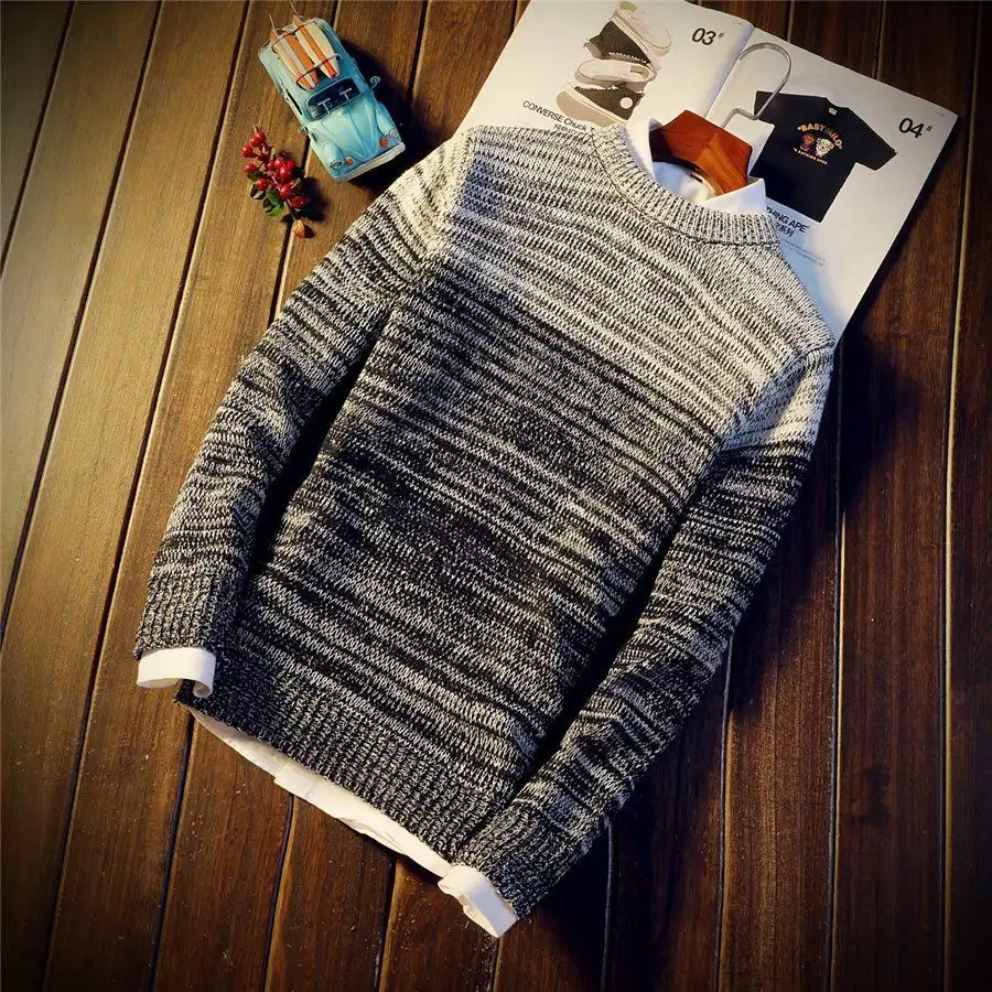 

Pullover Sweater men's Korean slim student long sleeve T-shirt