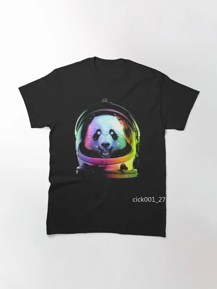 

Astronaut Panda Classic T-Shirt