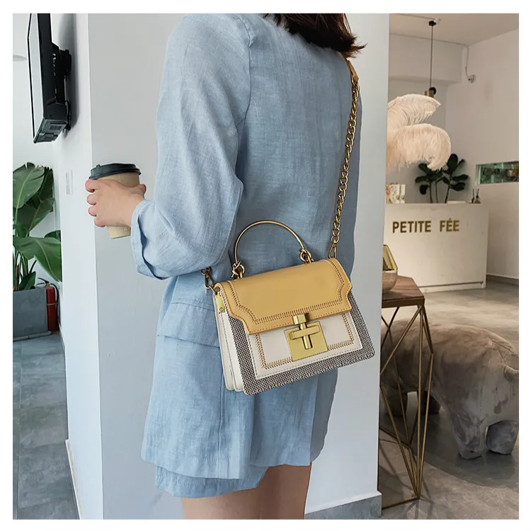 Маленькая сумка-мессенджер из искусственной кожи с цепочкой женская летняя 2020