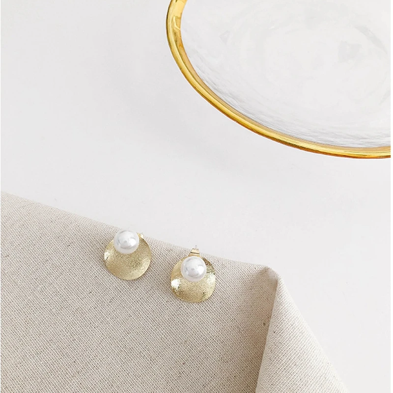 Модные Классические круглые металлические серьги-гвоздики с белым жемчугом