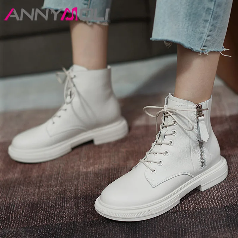 

Ботильоны ANNYMOLI женские на плоской платформе, мотоциклетные полусапожки на молнии, с круглым носком, на шнуровке, короткая обувь, белые, 40, Ос...