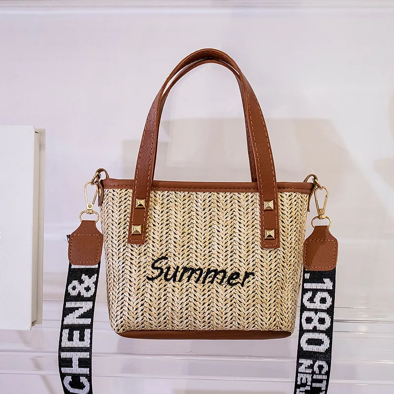 

Small bag female 2021 new tide tide beach straw knitting handbag leisure cross-body bag manual bag