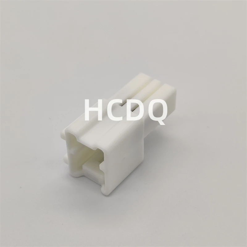 10 PCS The original 6098-6960 automobile connector plug shell and are supplied from stock