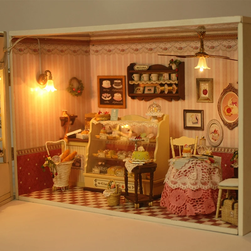 DIY кукольный домик сладкие ягоды сборка времени голосовое управление креативная