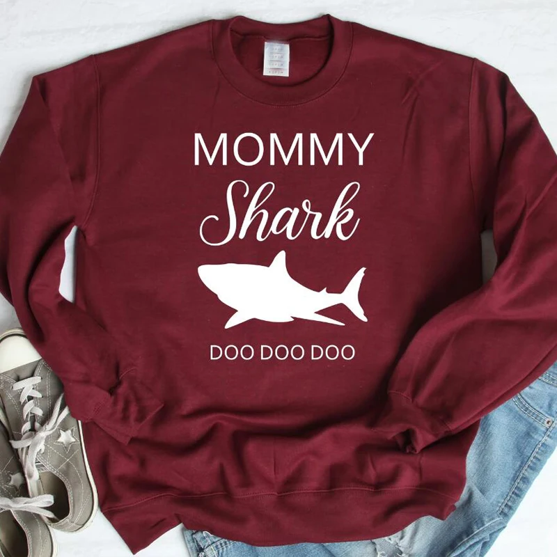 Женский свитшот с надписью Mommy Shark Doo повседневный осенний пуловер длинными